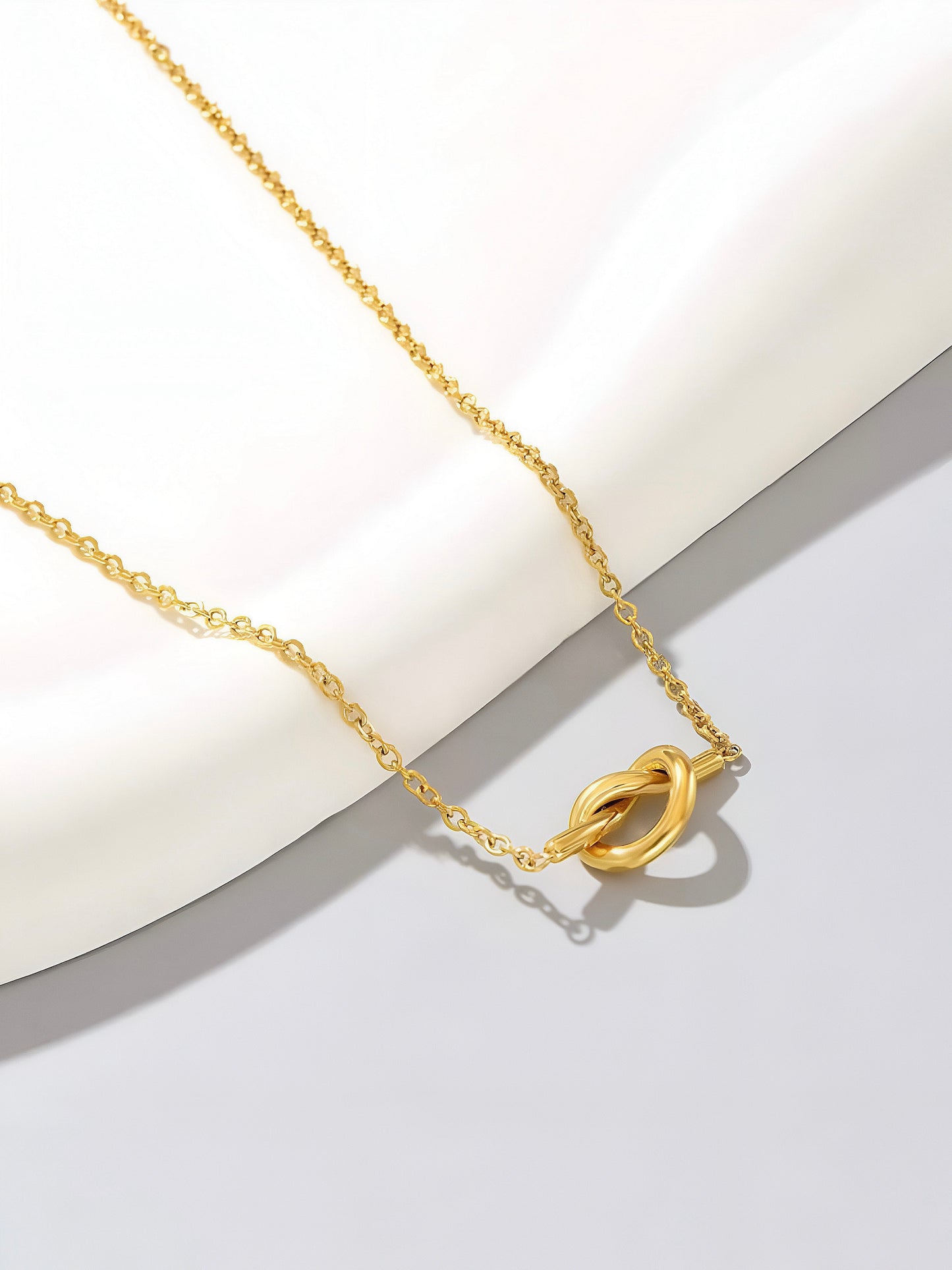 KNOTTED NECKLACE WITH FREE JEWELLERY BOX