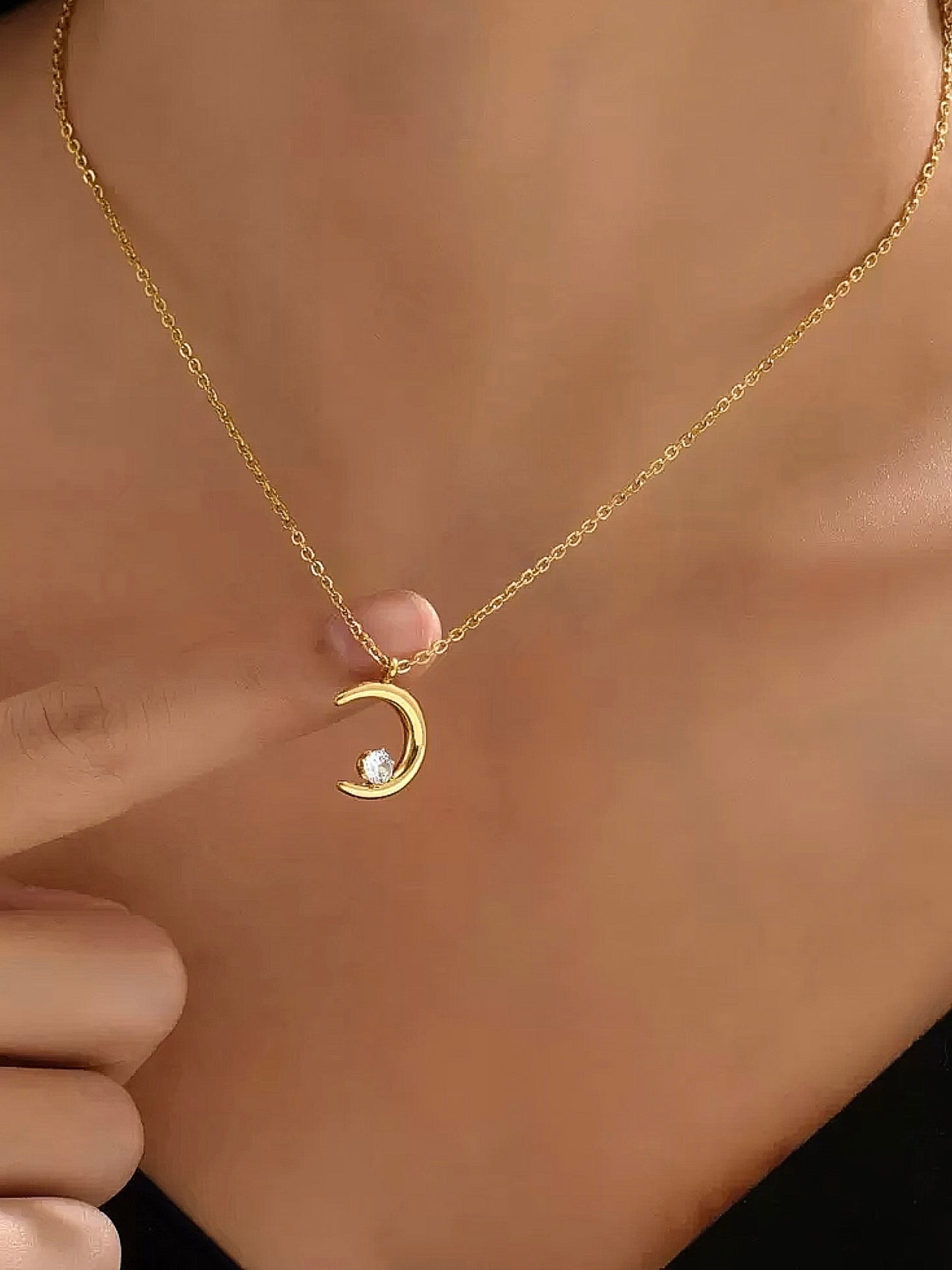MOON STAR NECKLACE WITH FREE JEWELLERY BOX